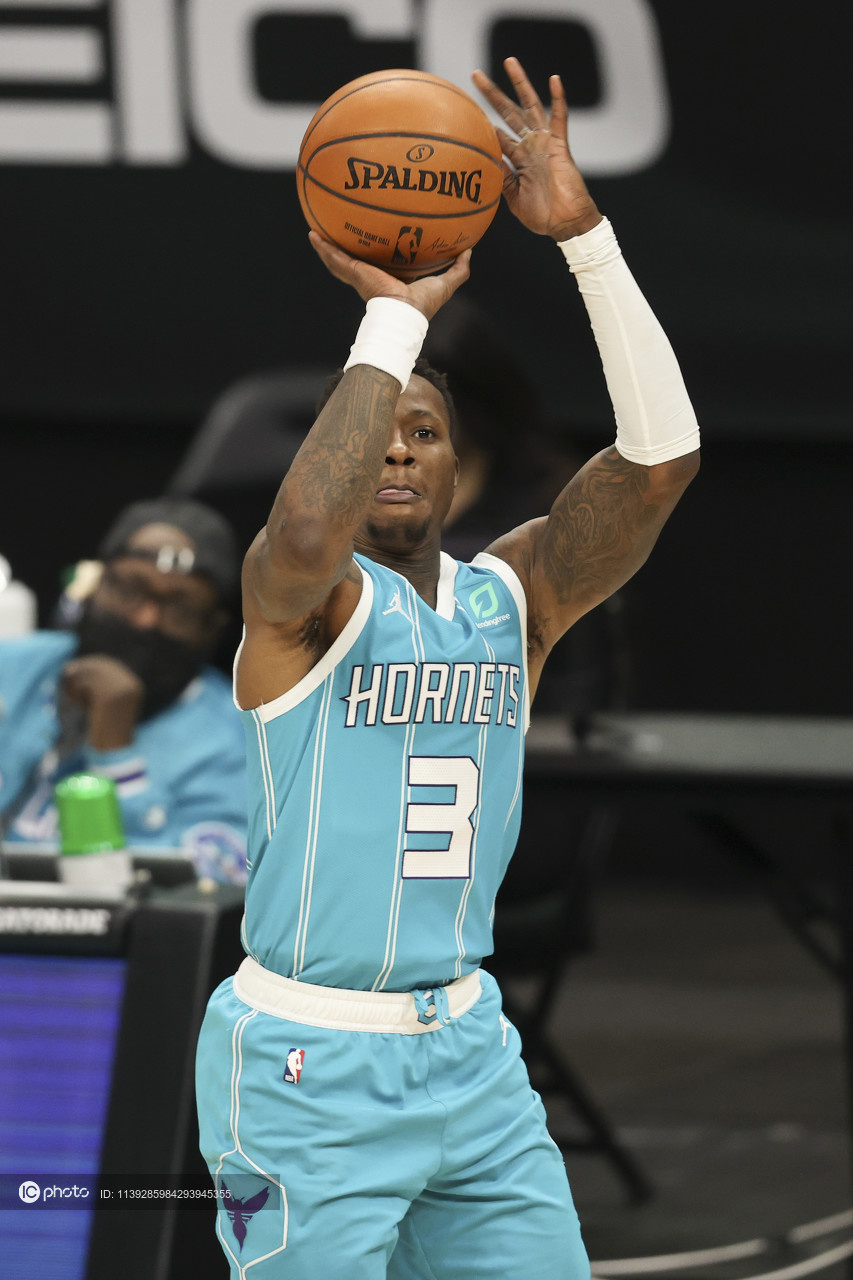 涵盖体育风云突变夏洛特黄蜂转会期绝杀压哨，德甲版图或变，话题不断，数据趋势出现新变化的简单介绍